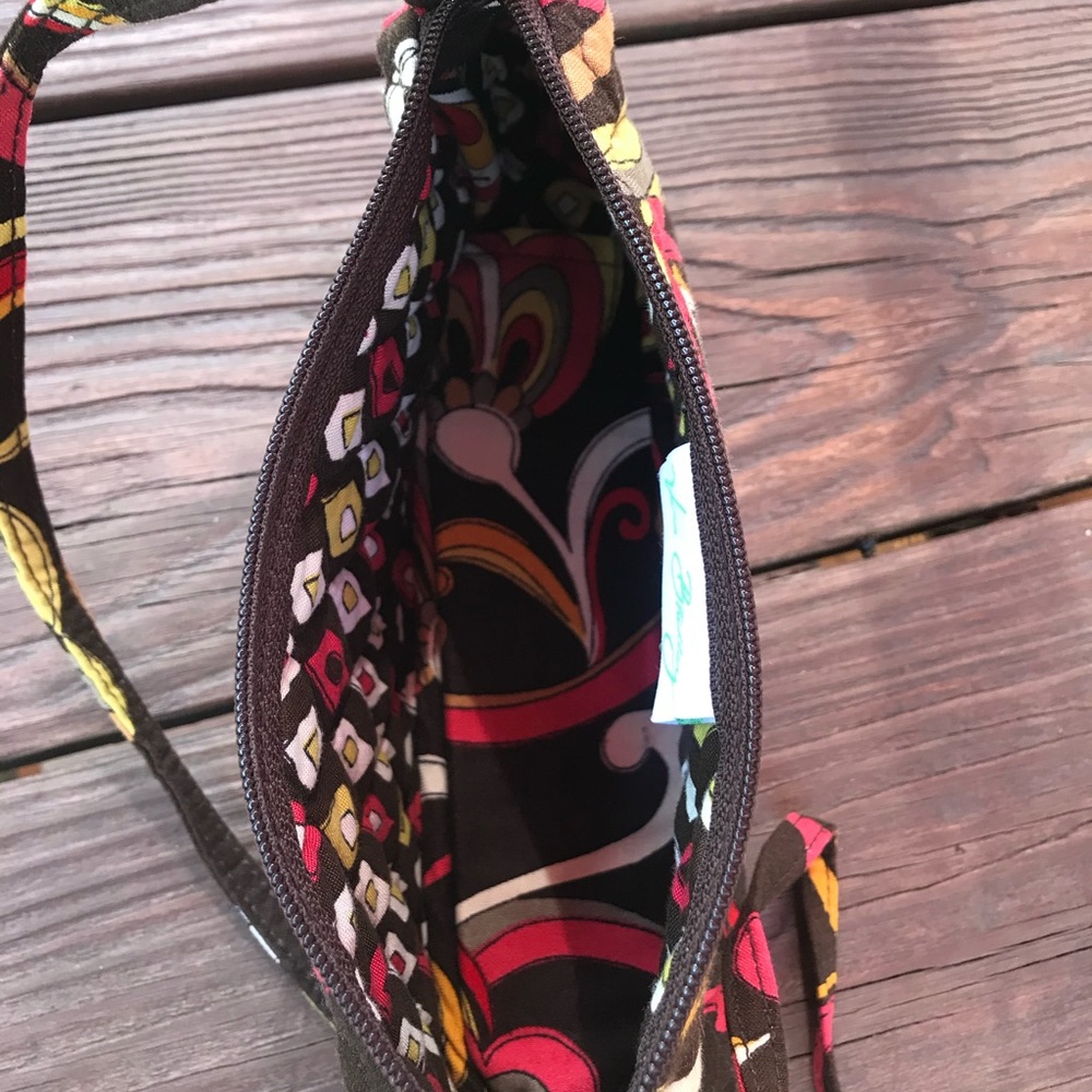 Vera Bradley purse.  NWOT! Excellent condition, never used, smoke free home. - Picture 7 of 7